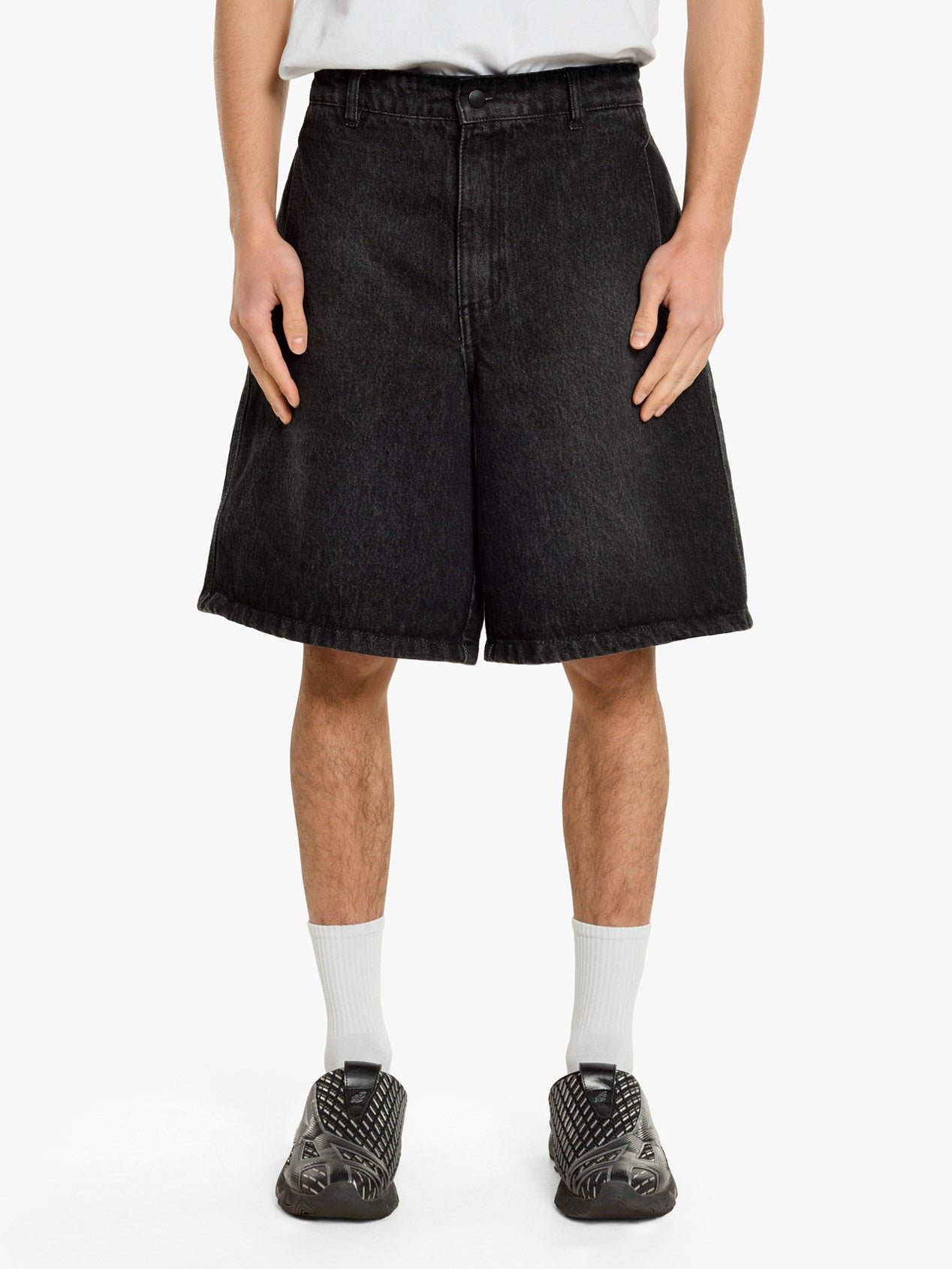 New arrivals – Act.1 / Uniform and Assets