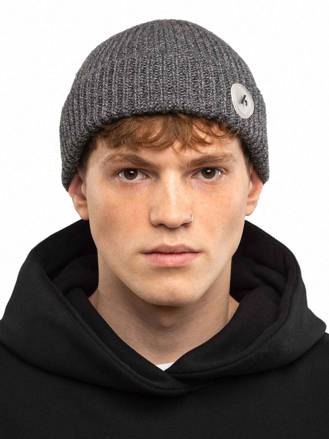 TOKEN BEANIE HAT BLACK
